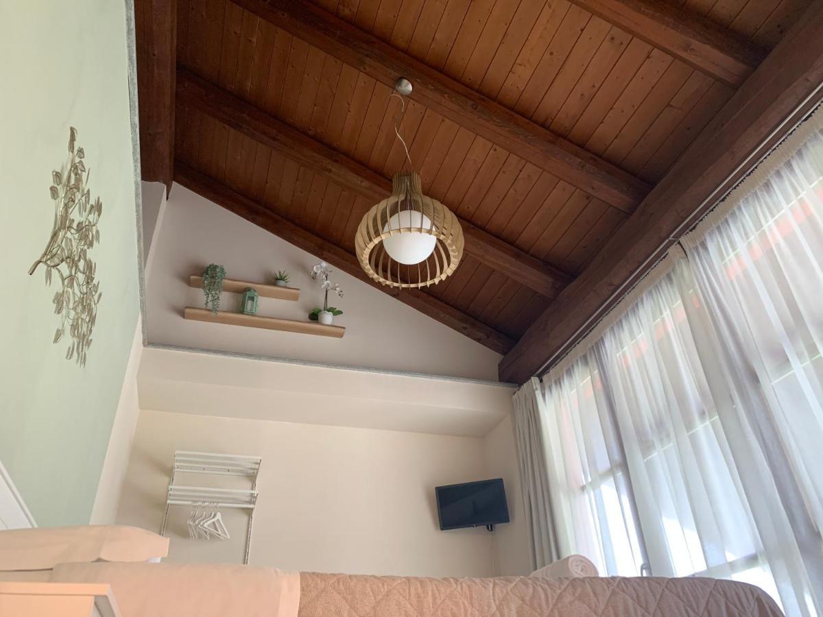 B&B La Luce Verde サルッツォ エクステリア 写真